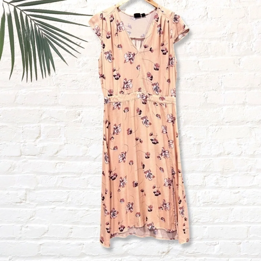 🎁 3 for $30 Free Press Peach Floral Crepe Midi Dress Size Large - Picture 9 of 9